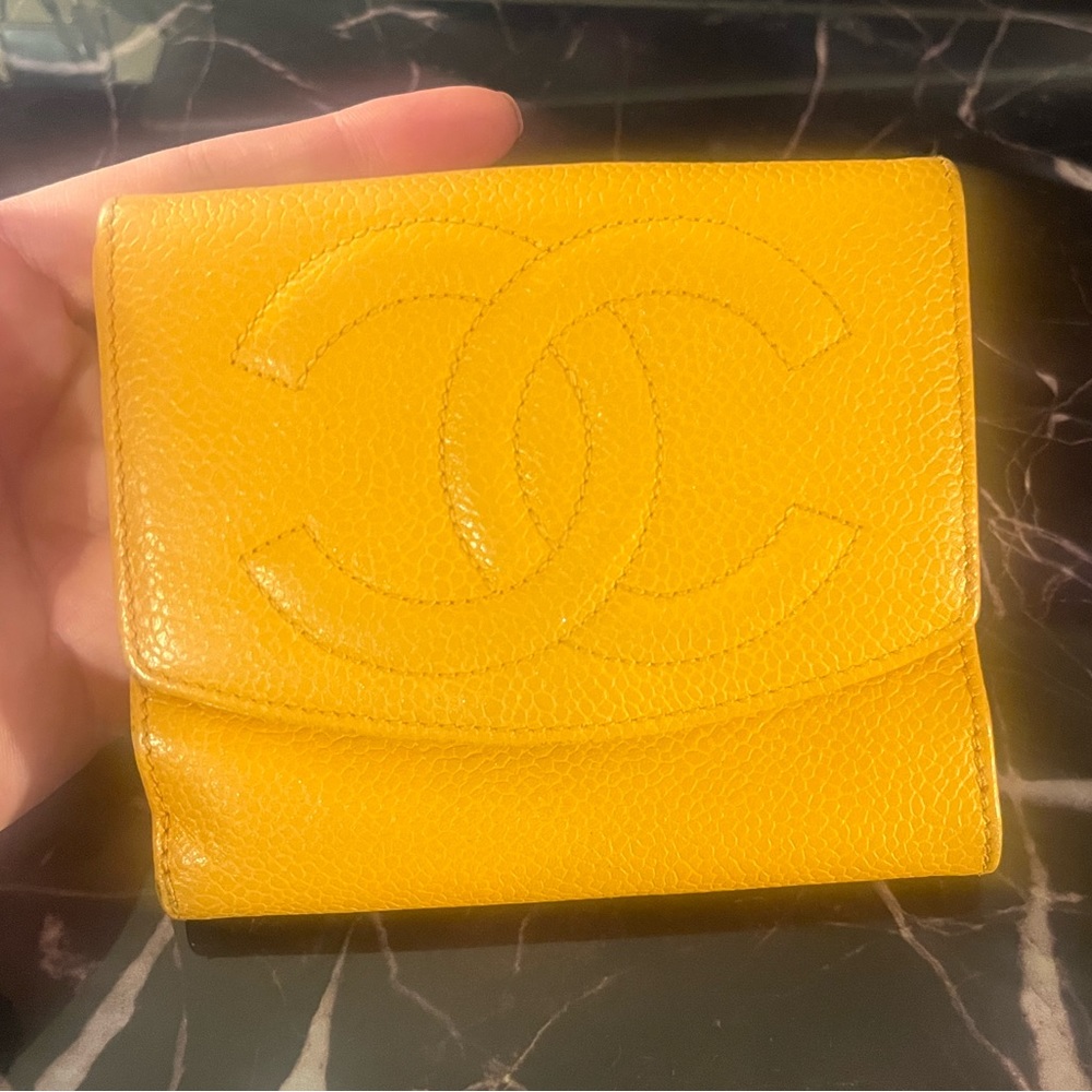 $950 CHANEL Yellow Caviar-Leather Wallet, GUC